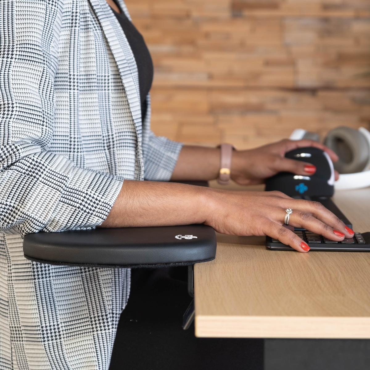 R-Go Ergonomic Armrest