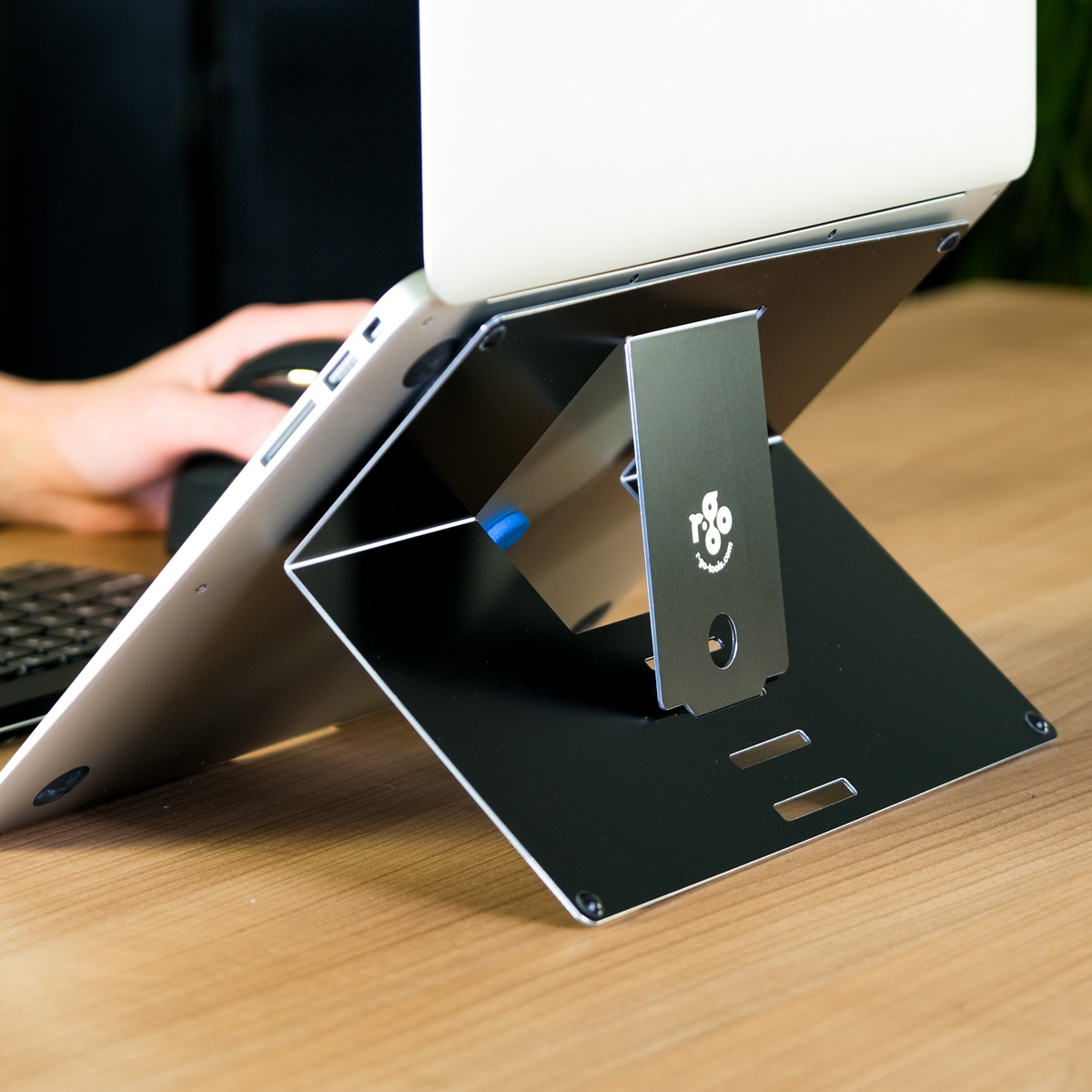R-Go Riser Attachable Laptop stand
